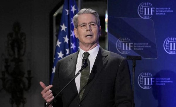 创元网配资 中美关税战告急！财长呼吁：互相减税才是正道